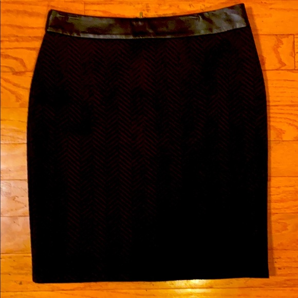 Banana Republic Dresses & Skirts - NWT BANANA REPUBLIC TONAL JACQUARD PENCIL SKIRT